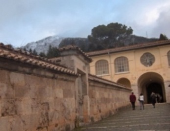 Abbazia di Trisulti, sullo sfonda la Monna