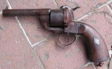 Le armi con le quali venne sconfitto il brigantaggio in Ciociaria: Pistola Lefaucheux italiana del 1863