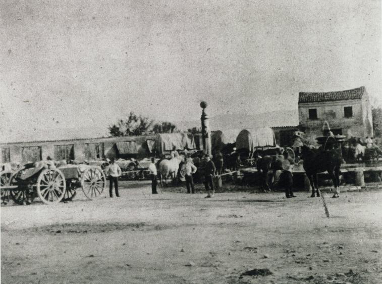 Un caravanserraglio militare all'abbeverata in Piazza Madonna della Neve - Frosinone